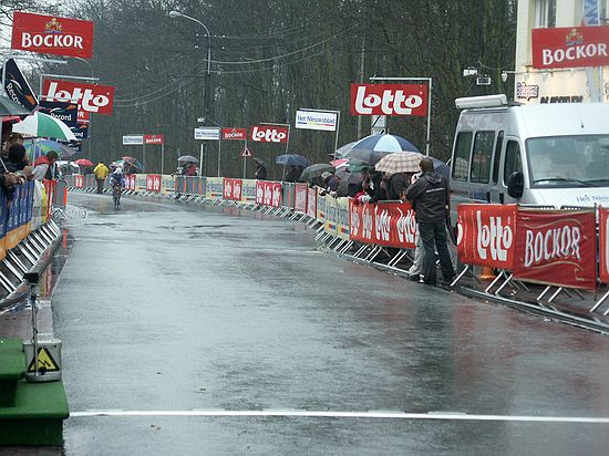 Driedaagse West-Vlaanderen<br />5 maart 2004<br />Proloog in Bellegem<br />Foto: Kim Craeninckx