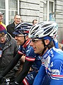 Gent - Wevelgem<br />7 april 2004<br />Servais en Max voor de start in Deinze<br />Foto: Dries Verhauwaert (johanmuseeuw.com)