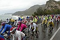 Tirreno-Adriatico: 10/16 maart 2004<br />2e etappe: Latina - Maddaloni (164 km) <br />Een beetje koud tijdens de 2e etappe in de Tirreno <br />foto: Marketa Navratilova/Cor Vos 2004