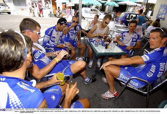 Tour de France - 2e rustdag<br />19 juli 2004<br />Foto: TIM DE WAELE - ISOSPORT