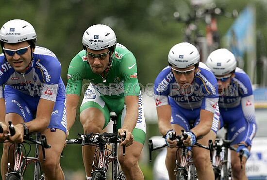 Tour de France<br />dinsdag 5 juli 2005<br />4e etappe: Ploegentijdrit<br /><br />Foto: Cor Vos