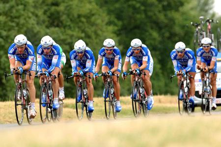 Tour de France<br />dinsdag 5 juli 2005<br />4e etappe: Ploegentijdrit<br /><br />Foto: Tim De Waele