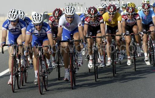 Ronde van Qatar<br />donderdag 3 februari 2005<br />4e etappe: Al Zubarah > Doha Landmark<br /><br />FOTO: COR VOS