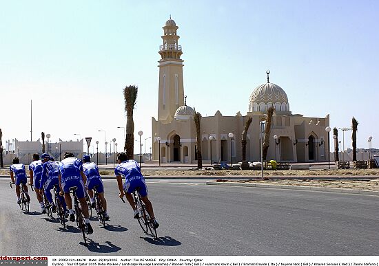 Ronde van Qatar <br />27 & 28 januari 2005<br />Training<br /><br />FOTO: TIM DE WAELE