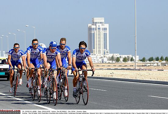 Ronde van Qatar <br />27 & 28 januari 2005<br />Training<br /><br />FOTO: TIM DE WAELE