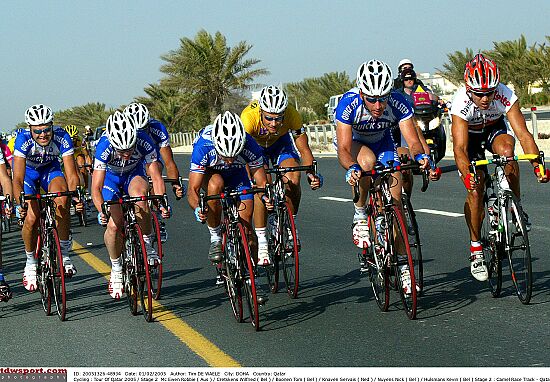 Ronde van Qatar<br />dinsdag 1 februari 2005<br />2e etappe: Camel Race Track - Qatar Olympic Committee<br /><br />FOTO: TIM DE WAELE