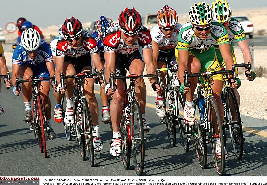Ronde van Qatar<br />dinsdag 1 februari 2005<br />2e etappe: Camel Race Track - Qatar Olympic Committee<br /><br />FOTO: TIM DE WAELE