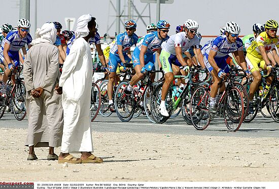 Ronde van Qatar<br />woensdag 2 februari 2005<br />3e etappe: Al Wakra > Al Khor Corniche<br /><br />FOTO: TIM DE WAELE