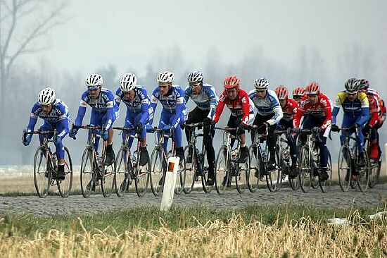 Omloop Het Volk<br />26 februari 2005<br /><br />Foto: florian & susanne schaaf<br />http://www.cyclingpictures.de