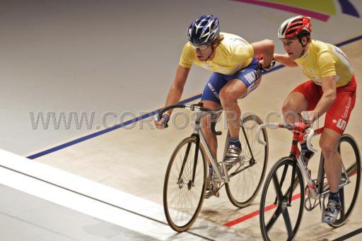 Zesdaagse van Rotterdam<br />Donderdag 6 januari 2005 <br />Andreas Beikirch en Servais Knaven<br /><br />FOTO: COR VOS 2005