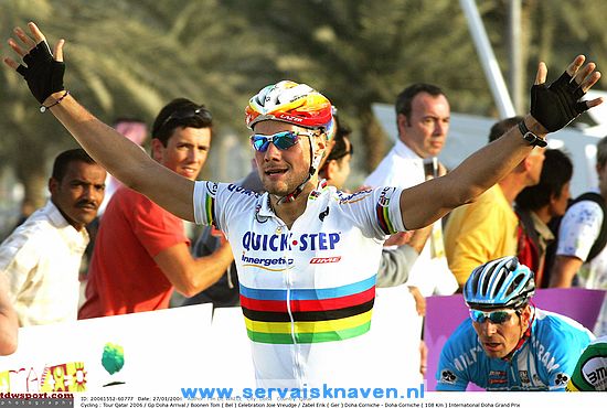 Cycling : Tour Qatar 2006 / GP DohaArrival / BOONEN Tom ( Bel ) Celebration Joie Vreudge / ZABEL Erik ( Ger )Doha Corniche - Doha Corniche ( 108 km )International Doha Grand Prix