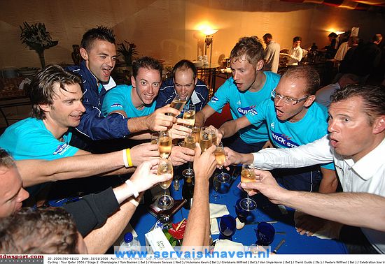 Cycling : Tour Qatar 2006 / Stage 2 Champagne / Tom BOONEN ( Bel ) / KNAVEN Servais ( Ned ) / HULSMANS Kevin ( Bel ) / CRETSKENS Wilfried ( Bel ) / VAN IMPE Kevin ( Bel ) / TRENTI Guido ( Ita ) / PEETERS Wilfried ( Bel ) / Celebration Joie VreugdeCamel Race Track - Al Khor Corniche (138 km )Etape Rit